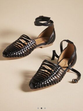 Seychelles 🖤 Trinket Woven Ankle-Tie Flat Sandals